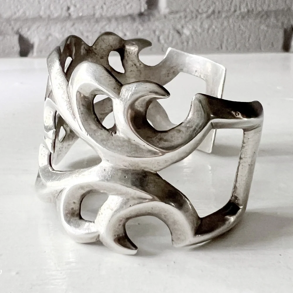 NATIVE Vintage Navajo Sandcast Southwestern Sterling Silver Wide Swirling Cuff